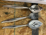 Oneida craft Deluxe Silverware Flatware Set Dinnerware forks Spoons Stainless!