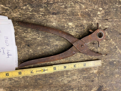 Vtg Leather Hole Punch tool Horse shoes  Pliers Watches Variable