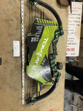 Barnett Tomcat 2 Youth Compound Bow Right Hand Black Green Arrows 17-22Lb Green