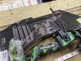 Barnett Tomcat 2 Youth Compound Bow Right Hand Black Green Arrows 17-22Lb Green