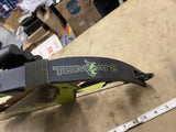 Barnett Tomcat 2 Youth Compound Bow Right Hand Black Green Arrows 17-22Lb Green