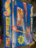 Hot Wheels Motorized Starter Set 1:64 Figure 8 Track Red Black Crossover