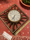 Vintage United Starburst Wall Clock Model 81 MCM Mid Modern Atomic age Collectib