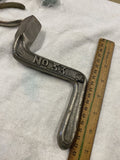 ANTIQUE Windsor Cast Iron Stove Shaker Grate Handle Crank Model 8L14