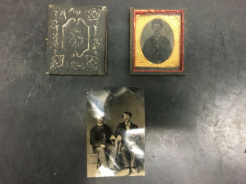 Vtg TIN TYPE Pictures CIVIL WAR Era Soldier Pressed Paper Victorian Case Antique