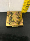 VINTAGE ZELL FIFTH AVENUE NYC POWDER COMPACT GOLDTONE LEAVES GEOMETRIC BEAUTY