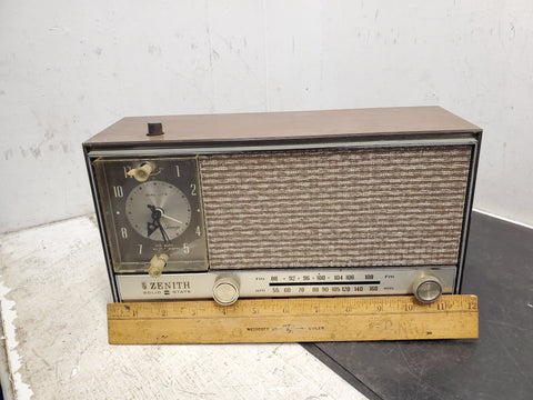 Vintage 1961ZENITH Model A-466-A Brown Wood FM-AM SOLID STATE ALARM CLOCK