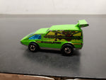 2 loose Hong Kong Hot Wheels Green Spoiler Sport & Incredible Hulk yellow cars