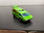 2 loose Hong Kong Hot Wheels Green Spoiler Sport & Incredible Hulk yellow cars