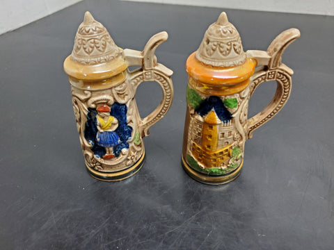 VTG CERAMIC GERMAN BEER STEIN MUG SALT AND PEPPER SHAKERS DECORATIVE FESTIVE