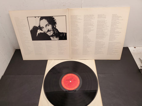 BRUCE SPRINGSTEEN BORN TO RUN VINYL RECORD 1975 COLUMBIA RECORDS PC33795