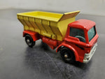 VTG MATCHBOX SERIES NO. 70 GRIT-SPREADING TRUCK MADE IN ENGLAND BY LESNEY