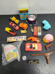 MISCELLANEOUS LOT OF YO-YO, YATMING TRUCK, SALT/PEPPER SHAKERS AND MUCH MORE
