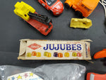 MISCELLANEOUS LOT OF YO-YO, YATMING TRUCK, SALT/PEPPER SHAKERS AND MUCH MORE