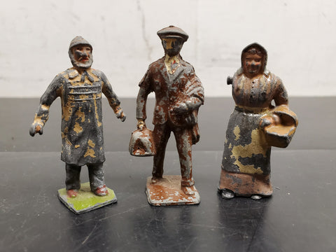 VTG BRITAINS DEETAIL LTD LOT OF 3 FIGURINES-VERY UNIQUE