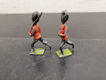 VTG BRITAINS DEETAIL LTD TOY BRITISH SOLDLIERS WEARING BUSBY HATS & CARRYING GUN