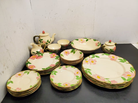 Vtg Franciscan Made in California Desert Rose 26 Piece Ceramics Set Circa 1950's