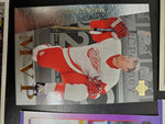 10 Detroit Red Wings Hockey Trading Card Ranging From '91 to '96