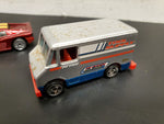 Vintage 1986 Hot Wheels Mattel Pit Crew Tool Supply Truck & Ferrari Testarossa