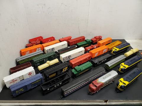 34 Piece Like Like Bachmann HO Scale Model Trains Locos Freight Cars Box Caboose