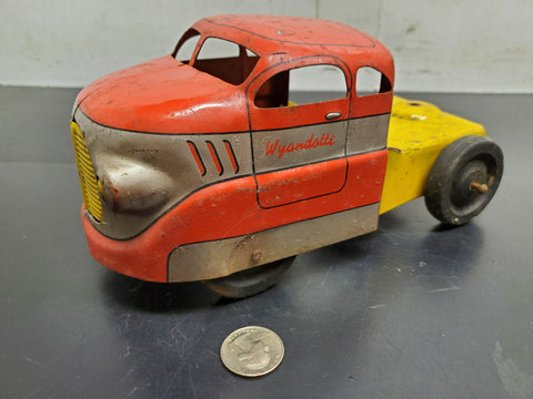 Vintage Wyandotte Red/Yellow Tow Truck Pressed Steel Circa 1950's Nice