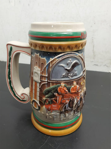 1997 Anheuser-Busch Budweiser Holiday Stein Home For The Holidays Clydesdales