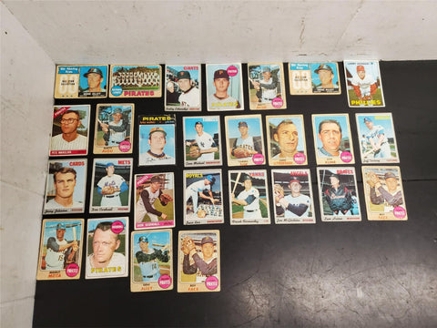 27 Vintage 1960's-70's Topps Baseball Trading Cards Pirates Braves Yankees Nice!