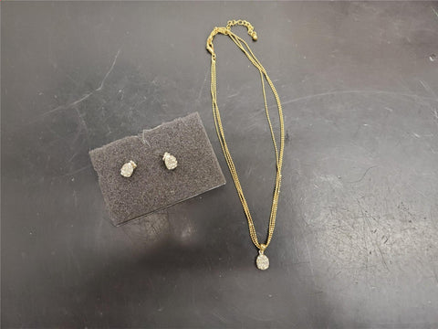 Avon Women's Set of Necklace W/Faux Diamond Pendant & Faux Diamond Earrings Nice