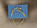 Avon Women's Set of Necklace W/Faux Diamond Pendant & Faux Diamond Earrings VF!!