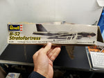 2004 Revell-Monogram B-52 Stratofortress 1:72 Scale Bomber Model 85-5709 NIB!!!