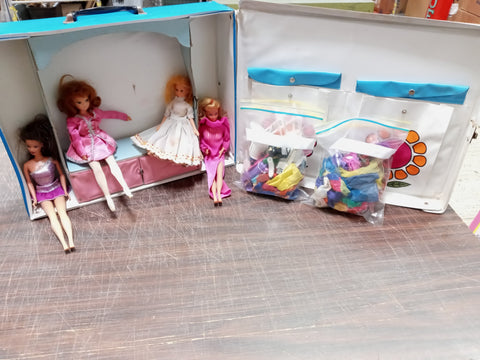 1968 Mattel The World of Barbie Double Doll Case Original Vintage Authentic toys