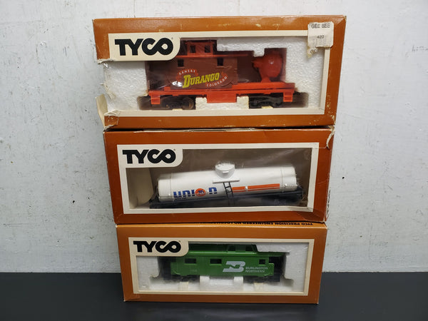 Tyco Durango shops train