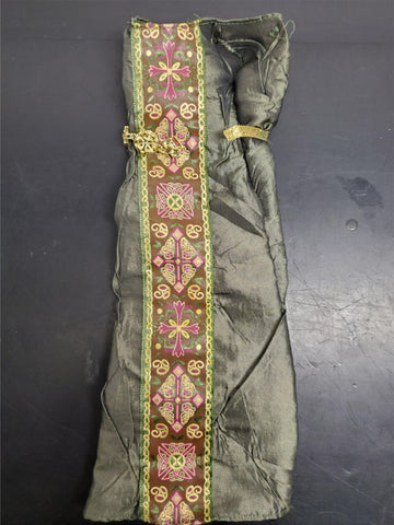 Vtg Barbie Princess of Ireland Collectibles Green Ornate Decorated Doll Dress VF