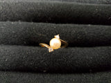 Womens 14KT Gold Electro-Plate Wavy Pearl Gem Cubic Zirconia Ring Jewelry Sz 9