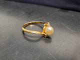 Womens 14KT Gold Electro-Plate Wavy Pearl Gem Cubic Zirconia Ring Jewelry Sz 9