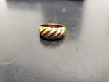Women 14KT Gold Electro-Plate Diamond Cut Swirl Pattern Ring Jewelry Sz 8.5 VF