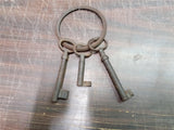Vtg Cast Iron Keys & Ring Skeleton Jail-Prison Antique Unique Decorative Rustic