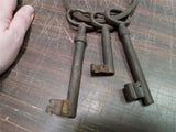 Vtg Cast Iron Keys & Ring Skeleton Jail-Prison Antique Unique Decorative Rustic