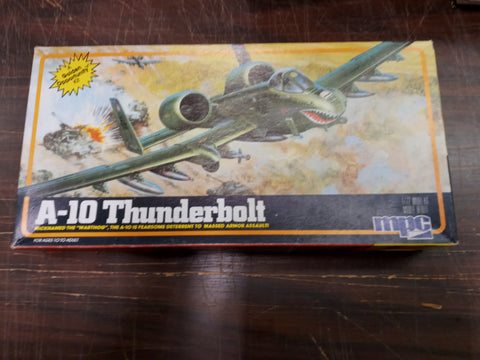 Vtg A-10 Thunderbolt The Warthog Fearsome Deterrent Massed Armor Assault 1983