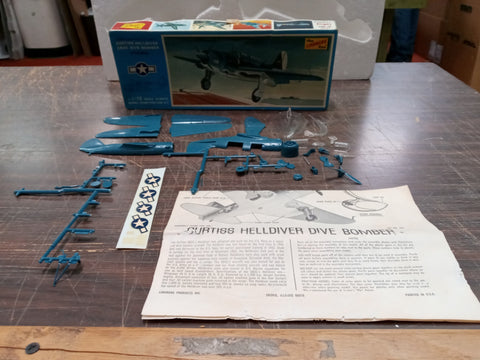 Vtg 1968 Lindberg Line Model Airplane Curtiss Helldiver SB2C Dive Bomber 1/72