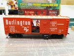 Vtg Tyco HO Scale Freight Unloading Box Car Burlington No Remote Control Train
