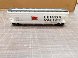 HO Scale White Flag Train Box Car Lehigh Valley AMH 4 Bay Center Flow TLDX #2730