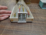 Vtg Plasticville O&S Gauge Ranch House 1603-100 & Greenhouse 1804-149 Original B