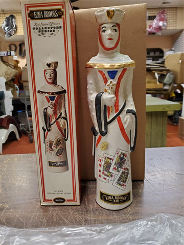 Vtg EMPTY 1969 Ezra Brooks Queen Of Hearts Decanter Heritage China Lady Luck