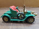 Vtg Y-2 Die-Cast Yesteryear Model 1911 Renault 2 Seater Lesney Matchbox Collecti