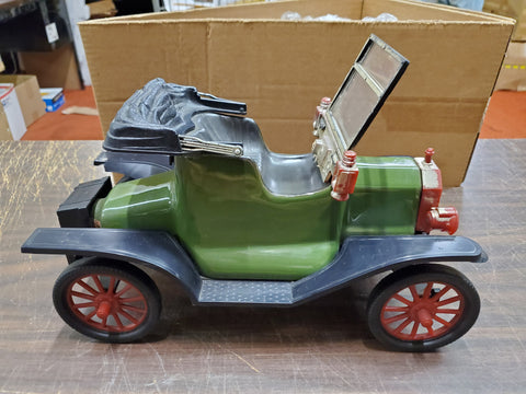 1974 Jim Beam Green ford Model T 1913 Automobile Replica Decanter old car EMPTY