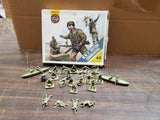 Vtg AIRFIX WWII British Commandos HO/OO Scale Model Kit 24 Pieces Collectible