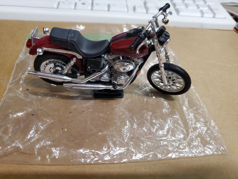 Maisto Diecast Red Harley-Davidson Toy Motor Cycle Dyna superglide low rider fxd