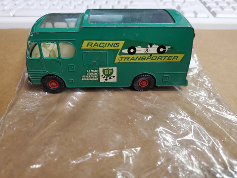 Vtg Matchbox "Major Pack" No. M-6 Racing Car Transporter Made by Lesney England!