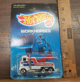 VTG hotwheels mattel brand diecast rig wrecker toy car 1988 unopened in box